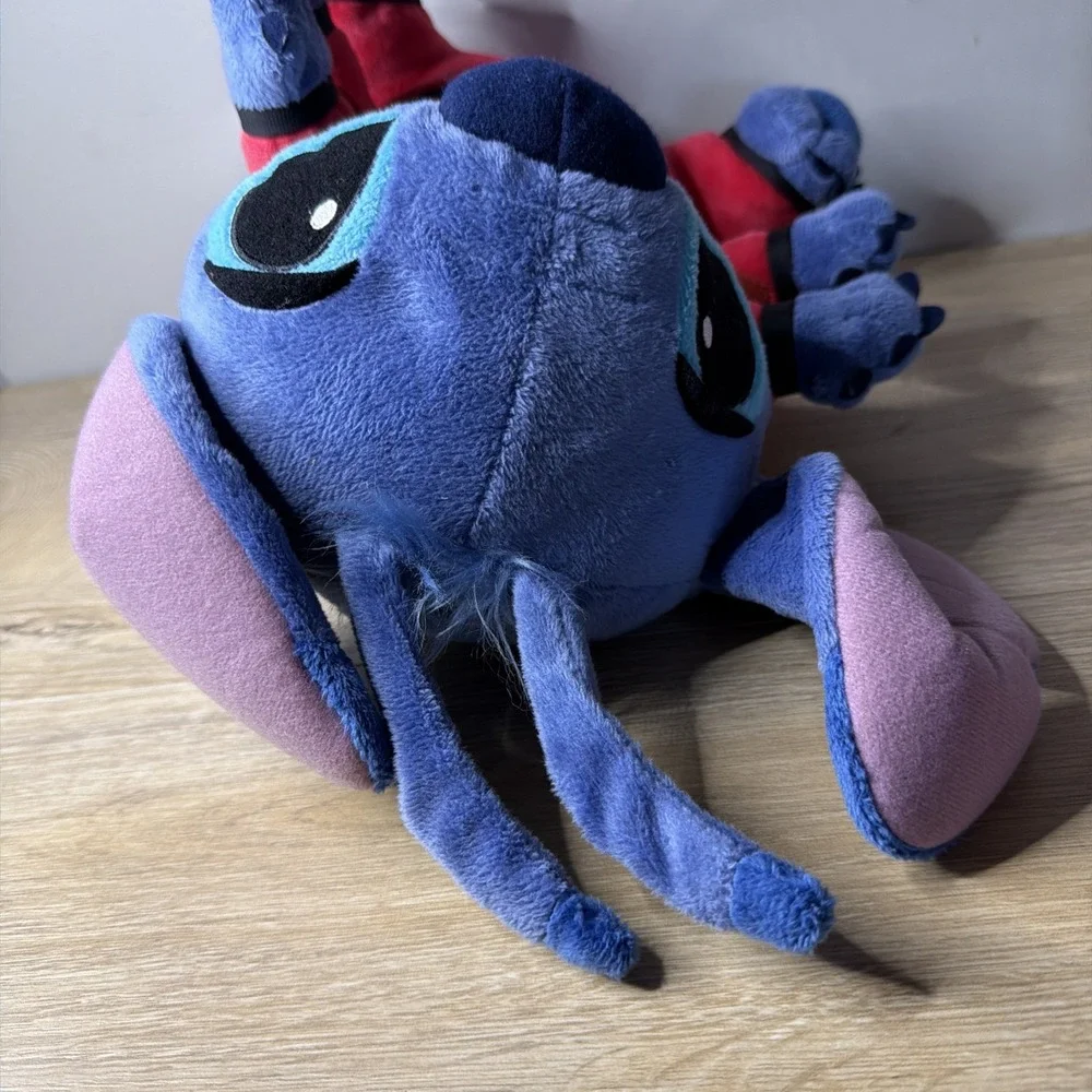 Stitch Plush Red Spacesuit Disney Store 15